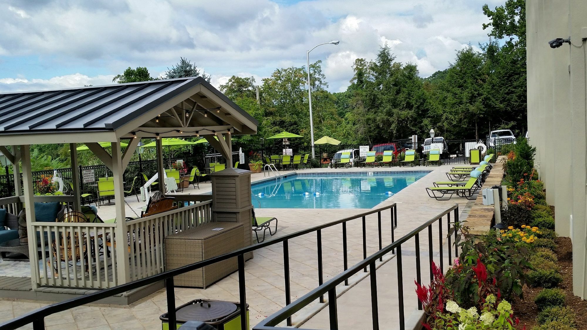 Holiday Inn Asheville East-Blue Ridge Pkwy By Ihg Buitenkant foto