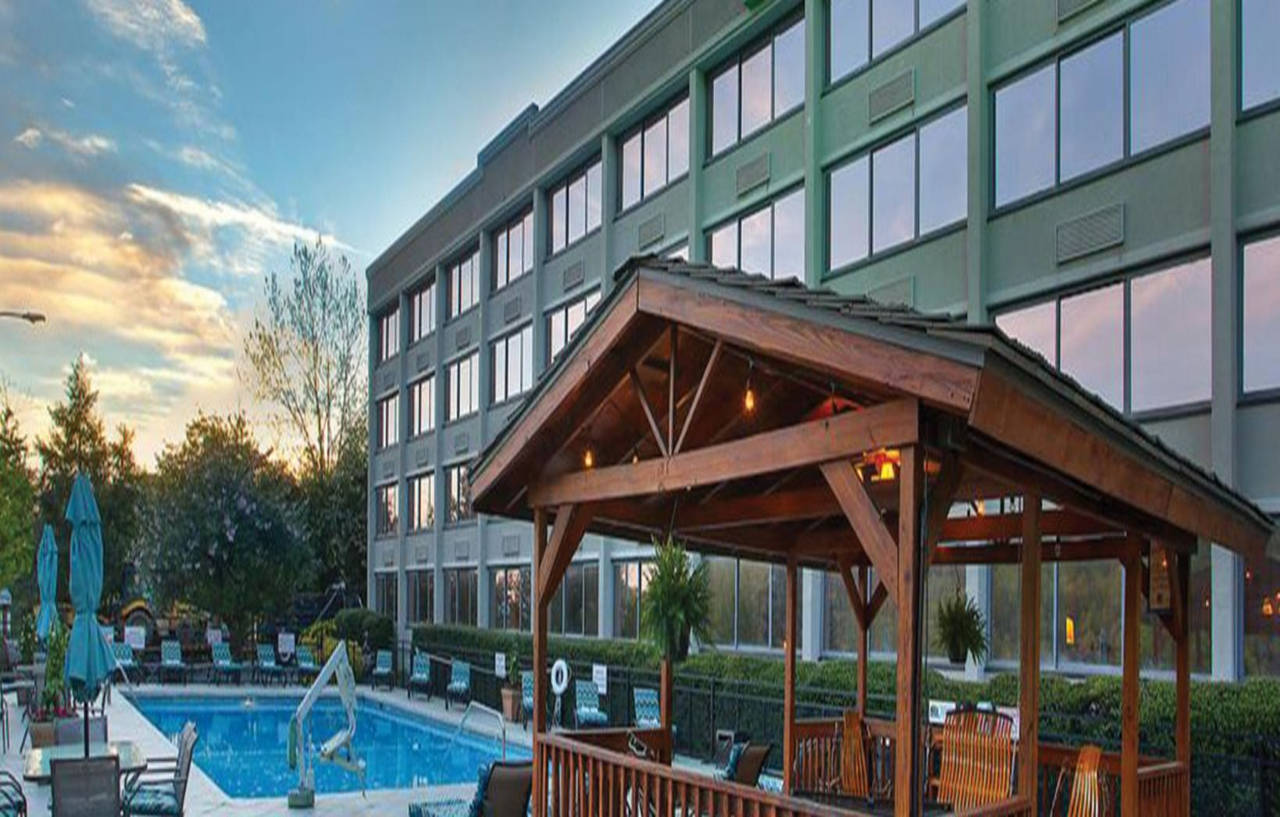 Holiday Inn Asheville East-Blue Ridge Pkwy By Ihg Buitenkant foto